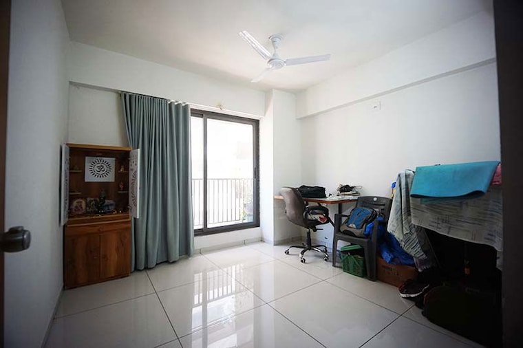 Living Room, sargasan 3 Bedroom 245 Sq.Yd. Apartment In Sargasan Gandhinagar 10525665
