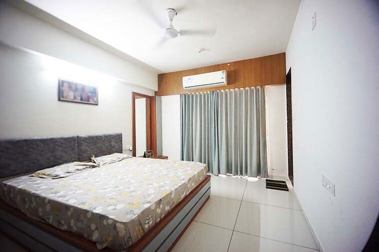 Bedroom, sargasan 3 Bedroom 245 Sq.Yd. Apartment In Sargasan Gandhinagar 10525665
