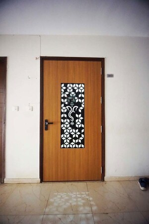 Room in 3 BHK Apartment at Sargasan – for Sale