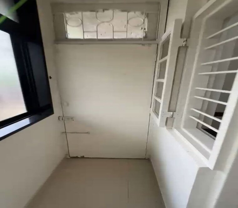 Balcony, sion east 1 Bedroom 475 Sq.Ft. Apartment In Sion East Mumbai 10525681