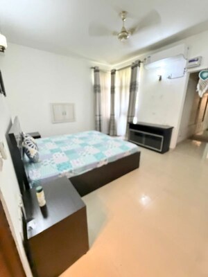 Team Area in 3 BHK Apartment at Gaur City 2 - 12th Avenue, Sector 16c Greater Noida – for Sale