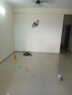 2 BHK Apartment For Rent in Pyramid Square 67A