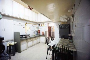 Team Area in 2 BHK Independent House at Isanpur – for Sale