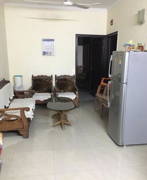 Living Room in 3 BHK Builder Floor at Sector 21 – for Rent