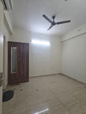 Room in 1 BHK Apartment at Amrapali Riverview, Amrapali Leisure Valley – for Rent