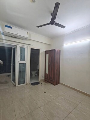 Room in 1 BHK Apartment at Amrapali Ivory Heights, Amrapali Dream Valley – for Rent