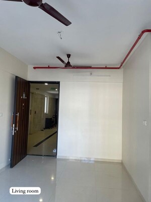 Room in 3 BHK Apartment at Sheth Zuri, Laxmi Nagar – for Rent