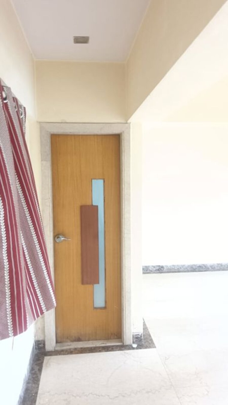 Living Room, rna-azzure 3 Bedroom 2100 Sq.Ft. Apartment In Bandra East Mumbai 10514392