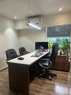 Office Space For Rent in Thaltej