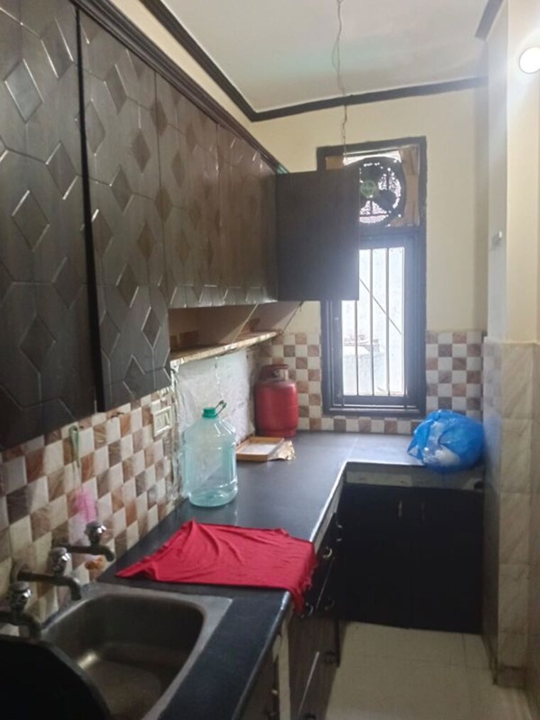 Kitchen, uttam nagar 1 Bedroom 450 Sq.Yd. Builder Floor In Uttam Nagar Delhi 10525830