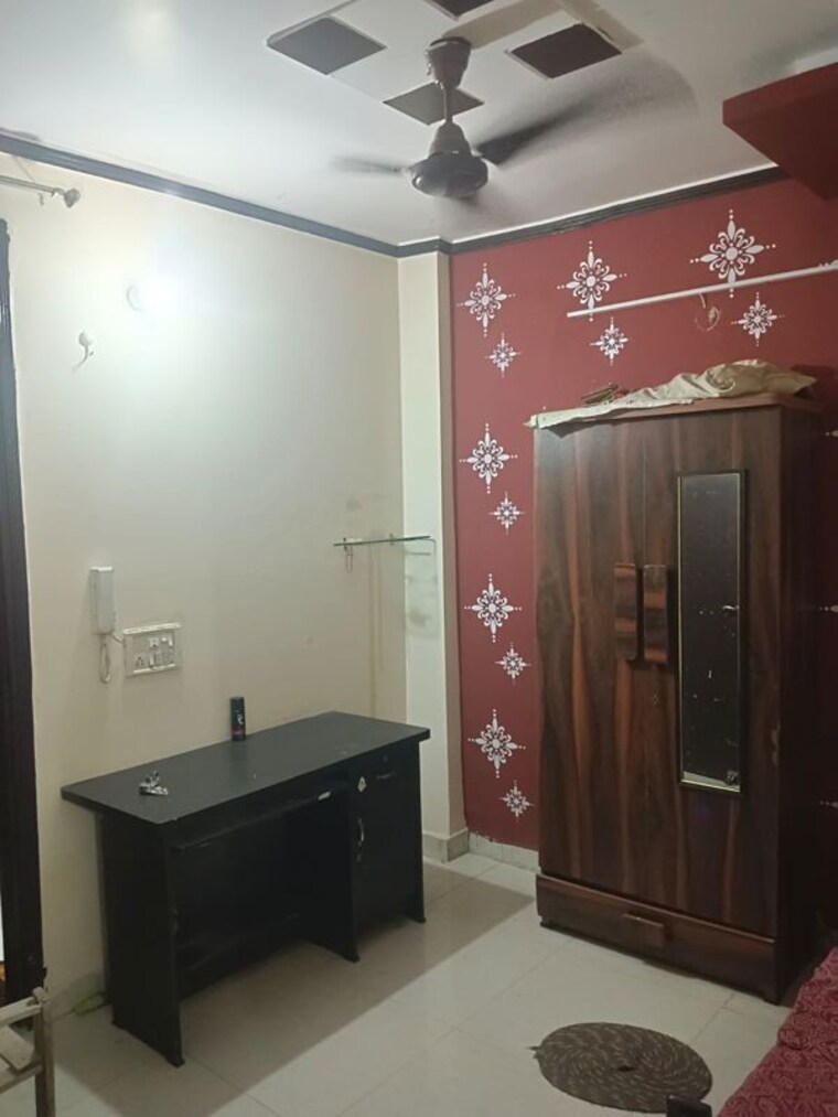 Bedroom, uttam nagar 1 Bedroom 450 Sq.Yd. Builder Floor In Uttam Nagar Delhi 10525830