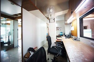 Team Area in  Showroom at Naranpura – for Sale