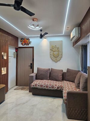 Living Room in 2 BHK Apartment at Mayur Apartment Malad, Malad East – for Rent