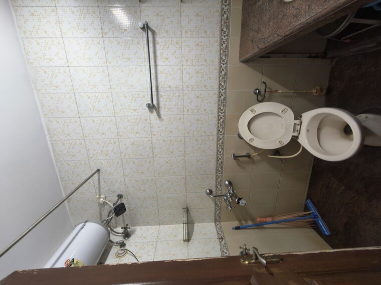 Bathroom, harshvardhan-chs-powai 2 Bedroom 800 Sq.Ft. Apartment In Powai Mumbai 10525877