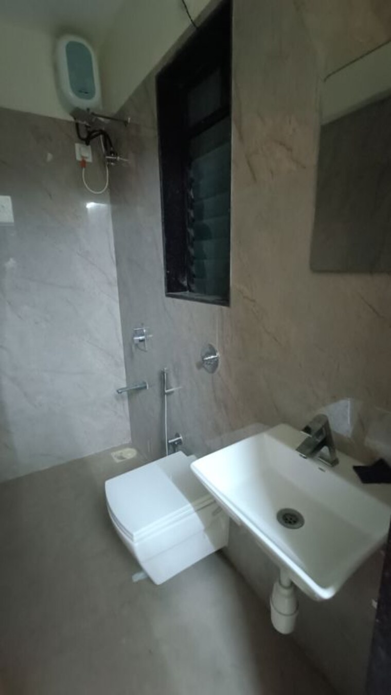 Bathroom, oxford-navrang-crystal 1 Bedroom 438 Sq.Ft. Apartment In Goregaon West Mumbai 10525887