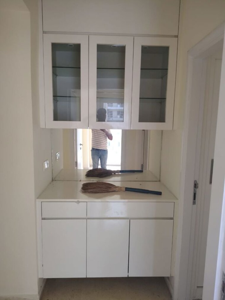 Bathroom, dlf-the-skycourt 3 Bedroom 1900 Sq.Ft. Apartment In Sector 86 Gurgaon 10525849