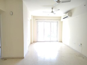 Room in 3 BHK Apartment at DLF The Skycourt, Sector 86 – for Sale