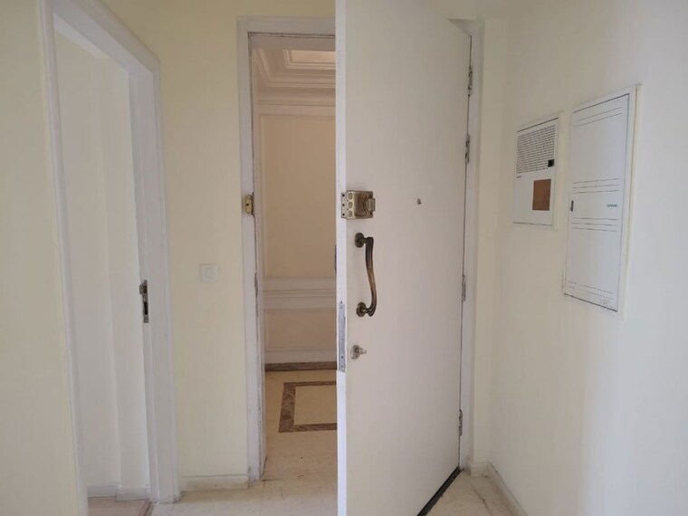 Bathroom, dlf-the-skycourt 3 Bedroom 1900 Sq.Ft. Apartment In Sector 86 Gurgaon 10525849