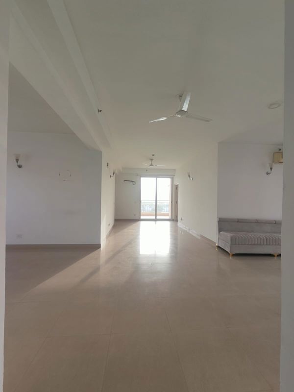 3 BHK +  1900 Sq.Ft. Apartment in DLF The Skycourt