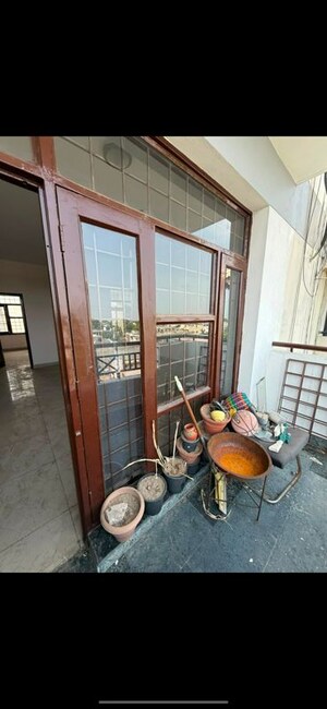 Parking in 3 BHK Apartment at Sector 63 – for Sale