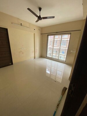 Room in 2 BHK Apartment at Shajanand I Arista, Goregaon West – for Rent