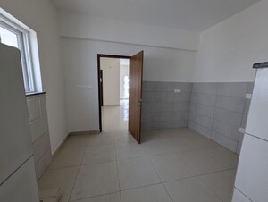 Room in 3.5 BHK Apartment at Prestige Green Gables, Panathur – for Sale