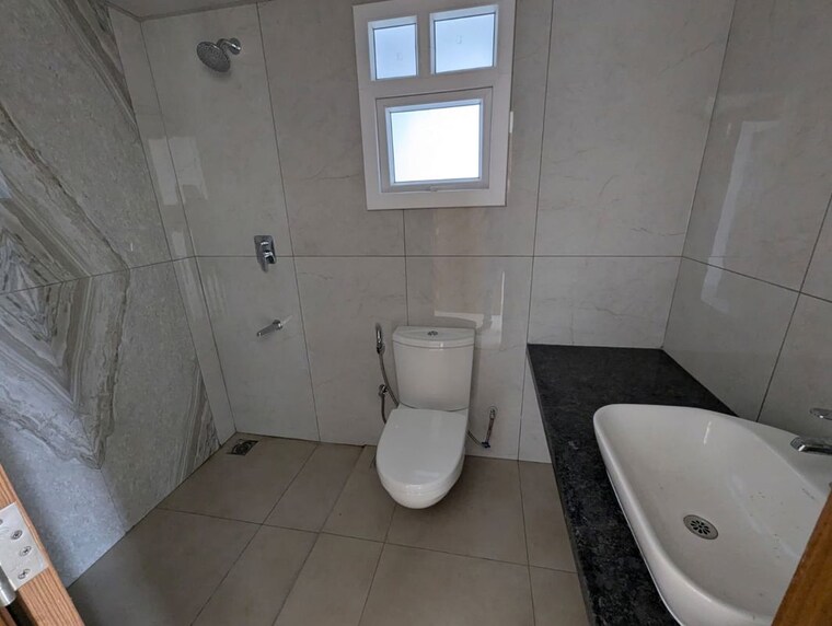 Bathroom, prestige-green-gables 3.5 Bedroom 1910 Sq.Ft. Apartment In Panathur Bangalore 10525891