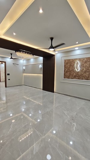 Kitchen in 3 BHK Builder Floor at Fidato Honour Homes, Sector 89 – for Sale
