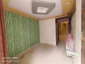 Room in 1 BHK Builder Floor at Uttam Nagar – for Rent