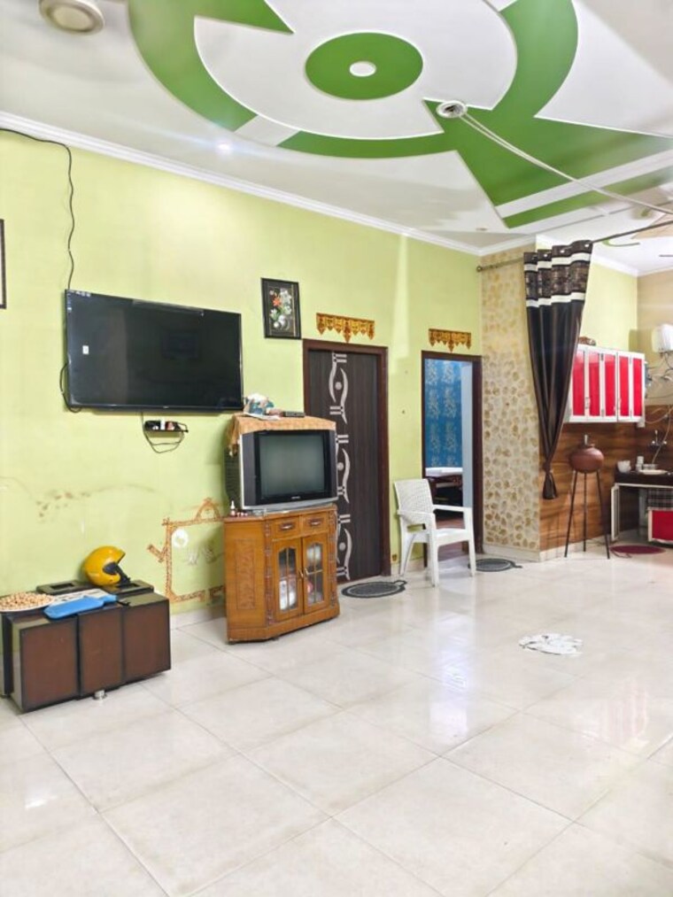 Living Room, sector 21 3 Bedroom 1600 Sq.Ft. Builder Floor In Sector 21 Gurgaon 10525972