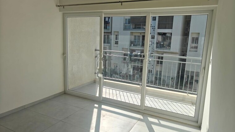 Balcony, bhartiya-nikoo-homes-phase-2 3 Bedroom 1500 Sq.Ft. Apartment In Thanisandra Main Road Bangalore 10525978