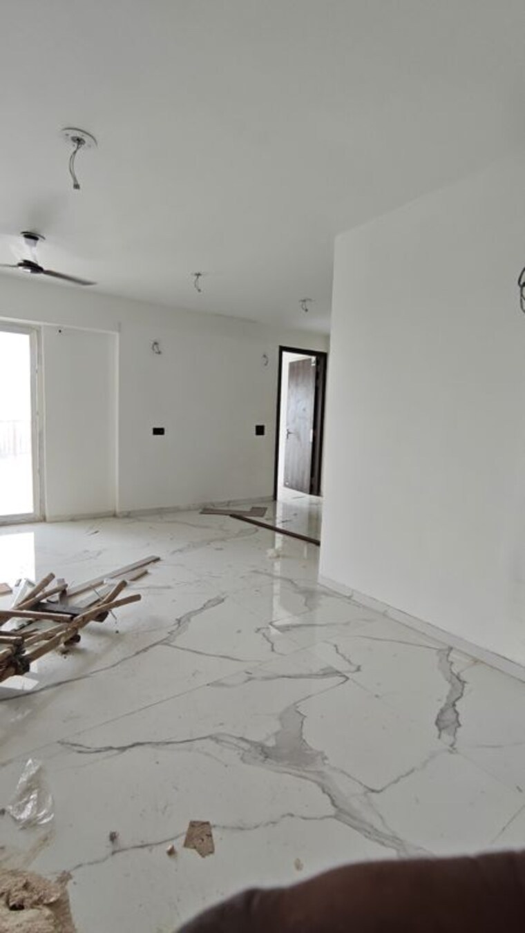 Room, shiv-sai-emerald-heights 4 Bedroom 2190 Sq.Ft. Apartment In Sector 88 Faridabad 10525967