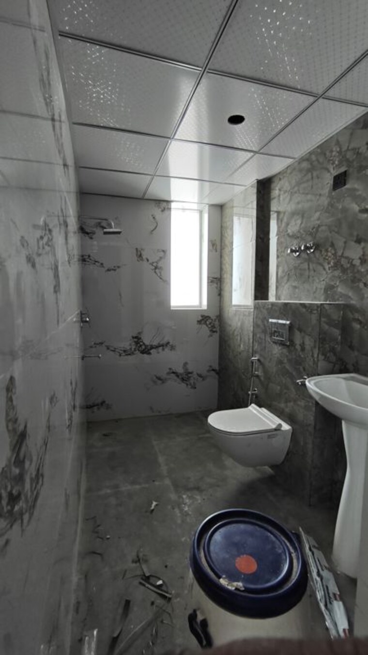 Bathroom, shiv-sai-emerald-heights 4 Bedroom 2190 Sq.Ft. Apartment In Sector 88 Faridabad 10525967