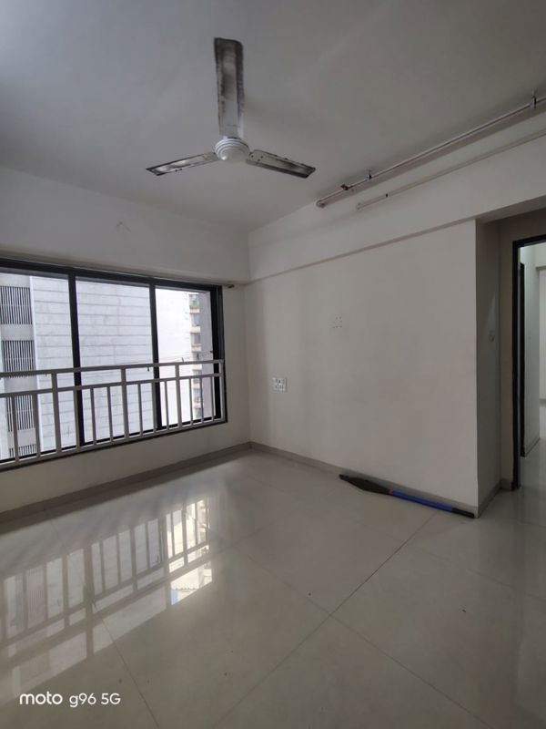 1 BHK 520 Sq.Ft. Apartment in Crystal Armus