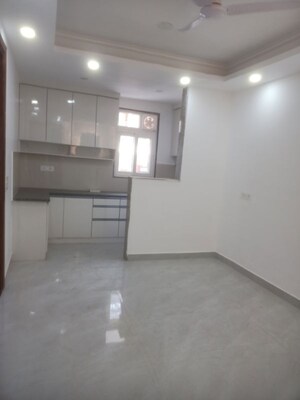 Room in 2 BHK Builder Floor at Vasant Kunj Enclave – for Sale