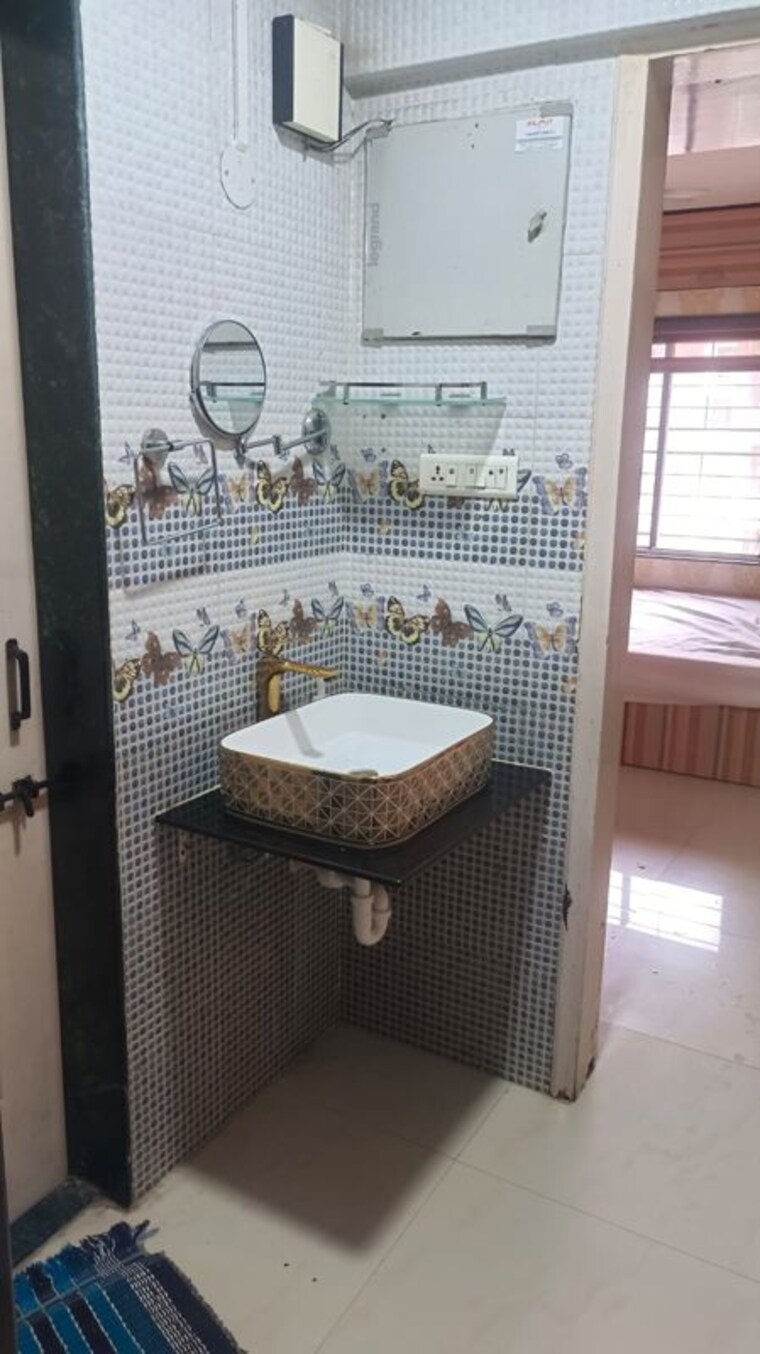 Bathroom, nandan-vatsalya-vihar 2 Bedroom 900 Sq.Ft. Apartment In Aundh Pune 10526039