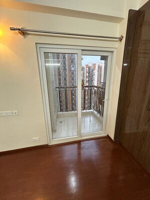 Room in 2 BHK Apartment at Unnati Fortune The Aranya, Sector 119 – for Rent