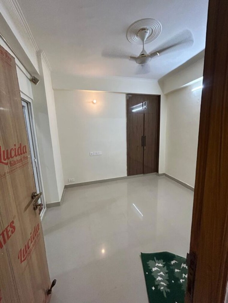 Bathroom, unnati-fortune-the-aranya 2 Bedroom 1200 Sq.Ft. Apartment In Sector 119 Noida 10526038