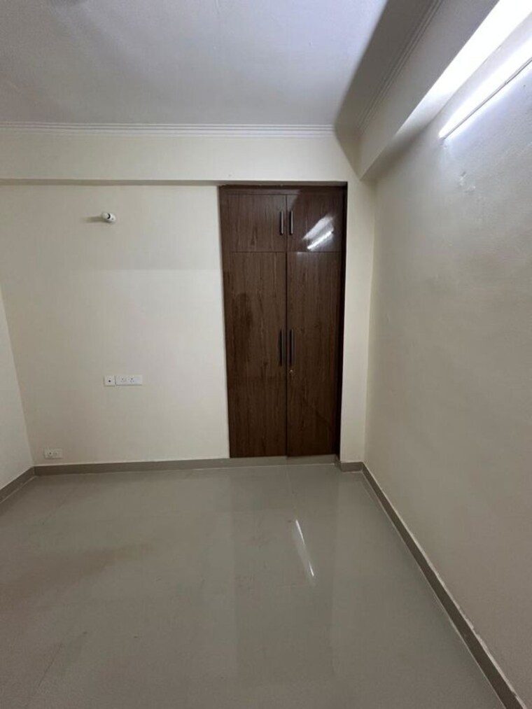 Room, unnati-fortune-the-aranya 2 Bedroom 1200 Sq.Ft. Apartment In Sector 119 Noida 10526038