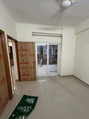 Room in 2 BHK Apartment at Unnati Fortune The Aranya, Sector 119 – for Rent