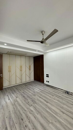 Room in 4 BHK Builder Floor at Anand Lok – for Sale