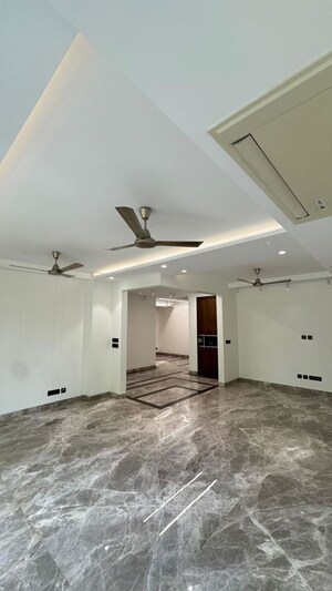 4 BHK Builder Floor For Sale in Anand Lok