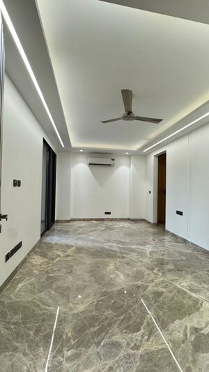 Room in 4 BHK Builder Floor at Anand Lok – for Sale