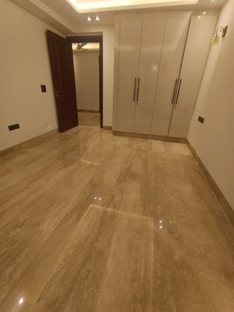 Room, shivalik colony 3 Bedroom 2000 Sq.Ft. Builder Floor In Shivalik Colony Delhi 10526103