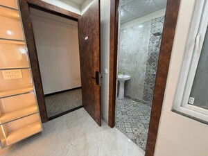 Room in 2 BHK Builder Floor at Sunpura – for Sale
