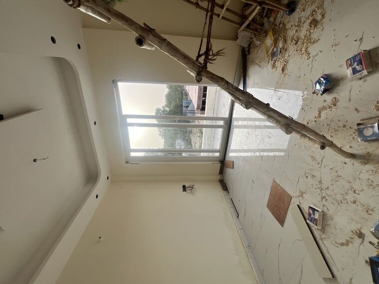 Balcony, vaidpura 3.5 Bedroom 1700 Sq.Ft. Villa In Vaidpura Greater Noida 10526015