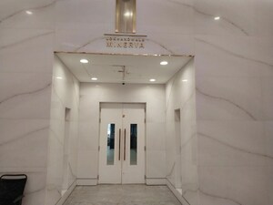 Building Lobby in 3.5 BHK Apartment at Lokhandwala Minerva Mahalaxmi, Mahalaxmi – for Sale