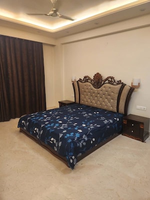 3 BHK Builder Floor For Rent in Shivalik Colony