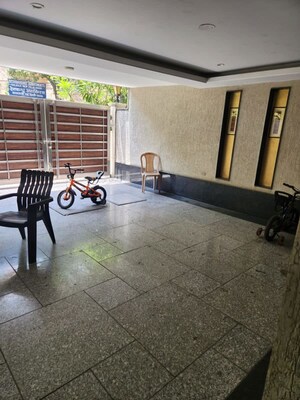 Parking in 3 BHK Builder Floor at Shivalik Colony – for Rent