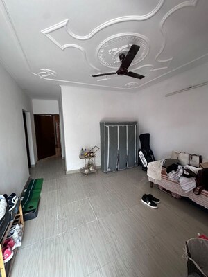 Parking in 1 BHK Villa at Sector 23 – for Rent